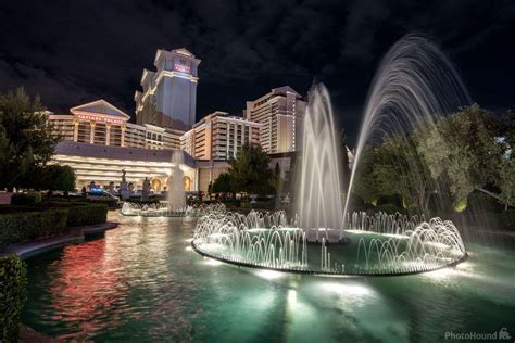 caesars palace fountain show schedule.